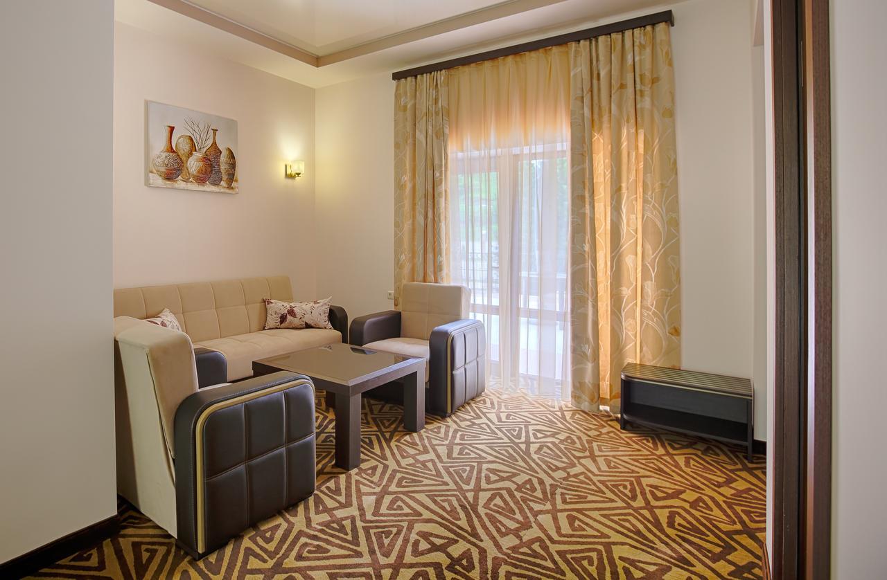 Aghveran Ararat Resort Hotel Arzakan Buitenkant foto
