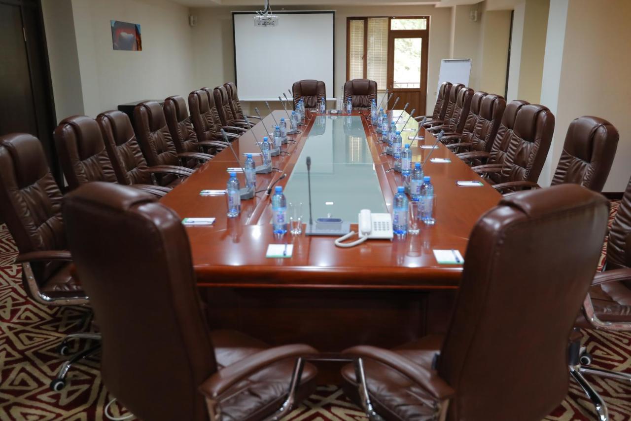Aghveran Ararat Resort Hotel Arzakan Buitenkant foto